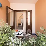 Kory Couette-café San Vito Lo Capo